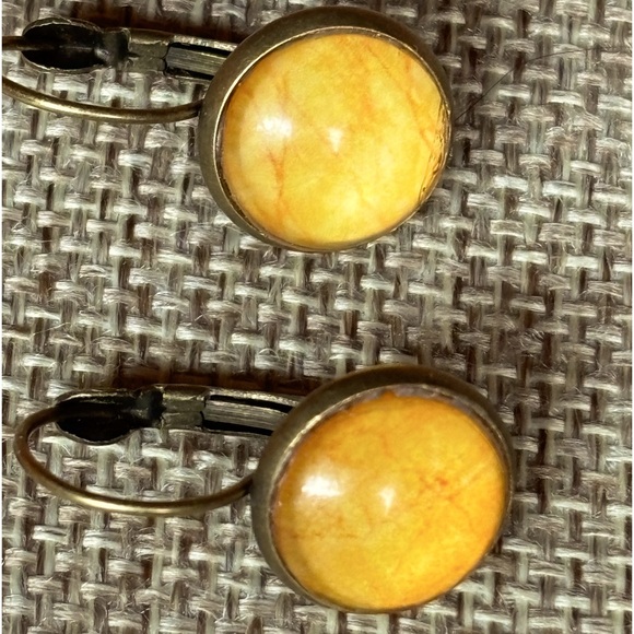 Amber Colored Drop Earring - NWT - Picture 3 of 5